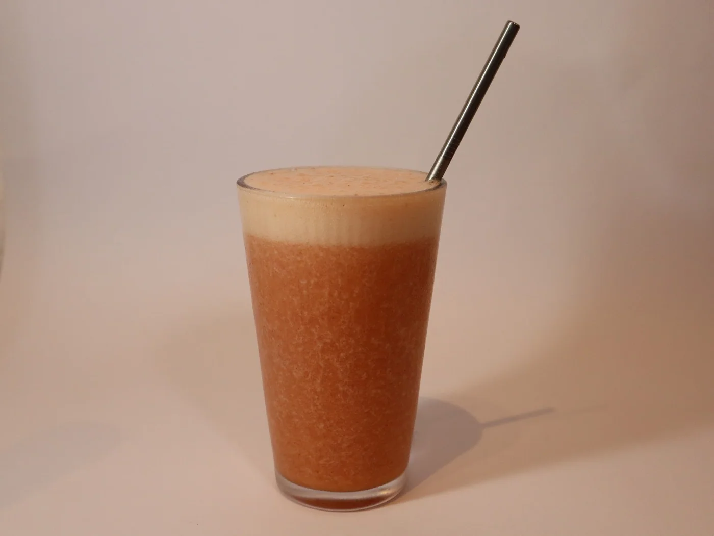 Suco de morango, banana e laranja